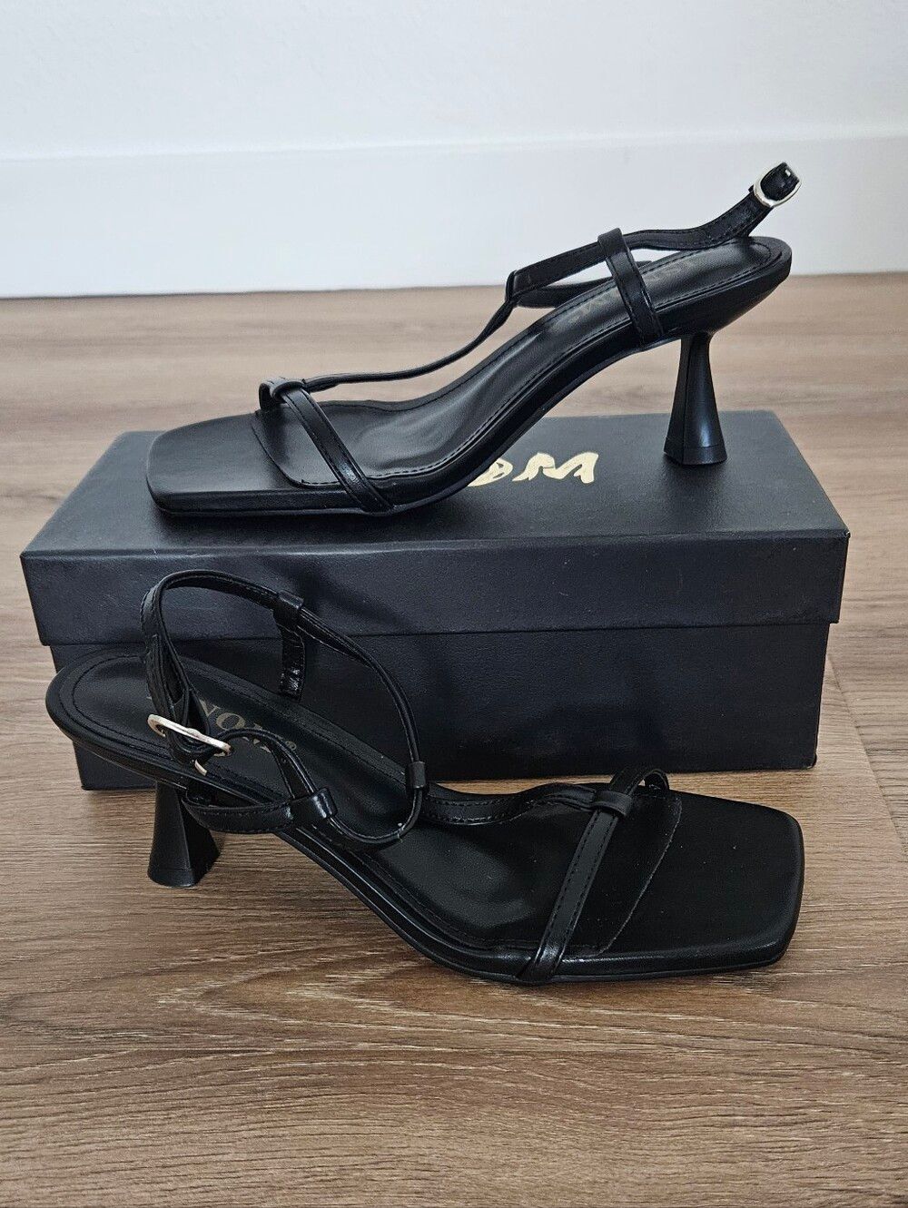 ISNOM Black Strappy Square-Toe Slingback Heels Size 6.5
